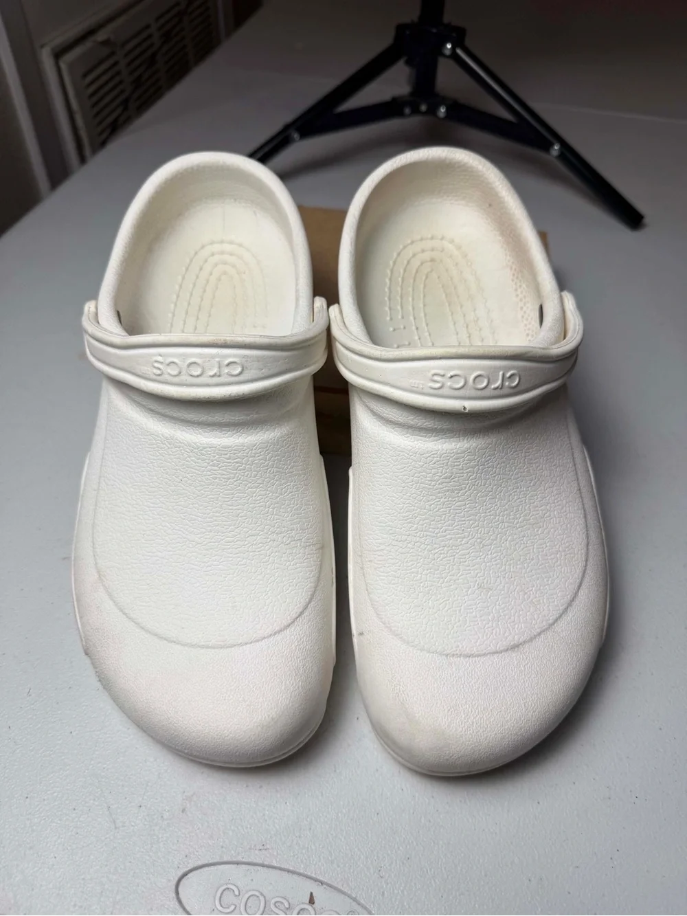 Crocs Bistro Clogs Mens 10 White Rubber Slip Resistant Adjustable Heel Strap